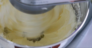 Mixing soft butter and Swiss meringue at low speed