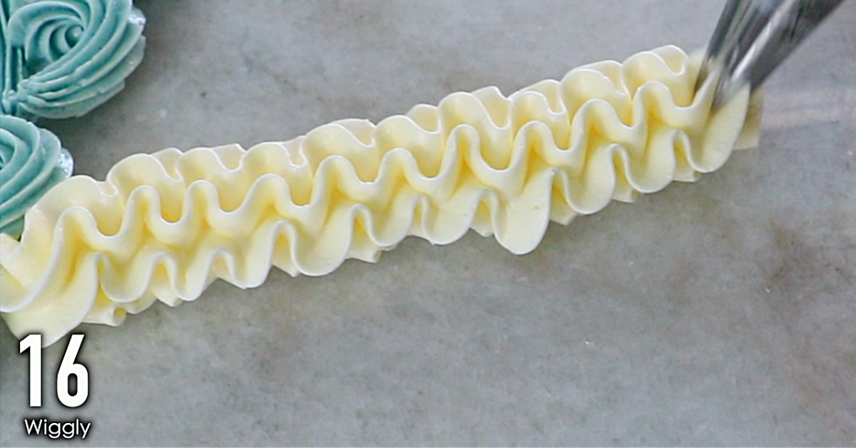 white buttercream piping: ruffle