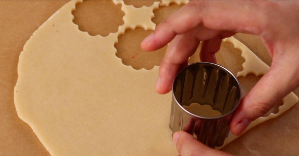 cutting rufflled circles with the cookie cutter