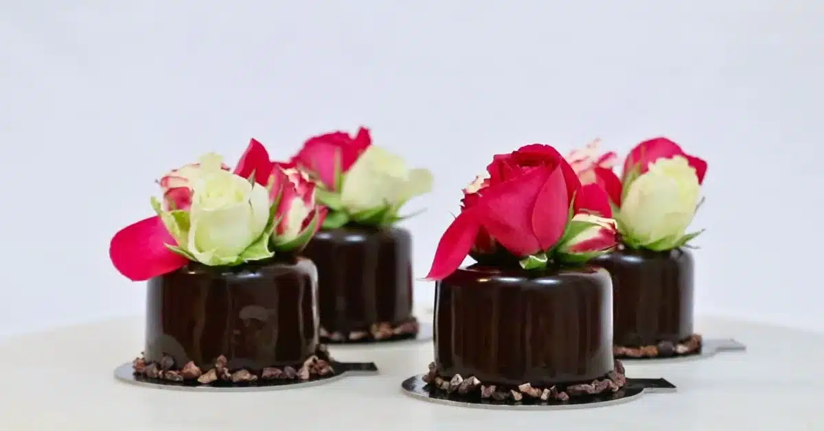 beautiful chocolate mirror glaze cakes decorated with roses