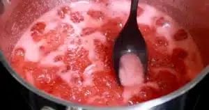 removing foams to make strawberry jam