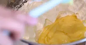 adding lemon curd to Swiss buttercream