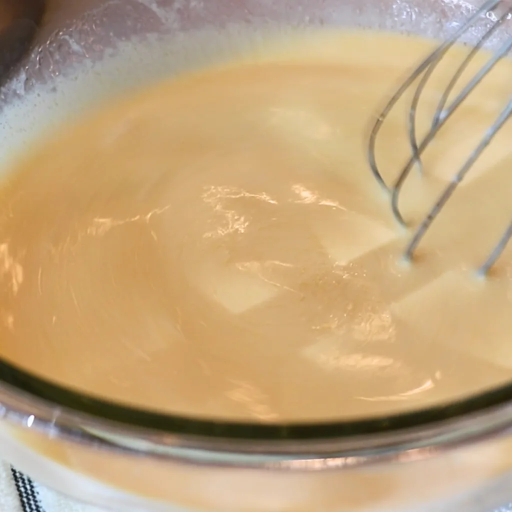 wet ingredients to make vanilla cake
